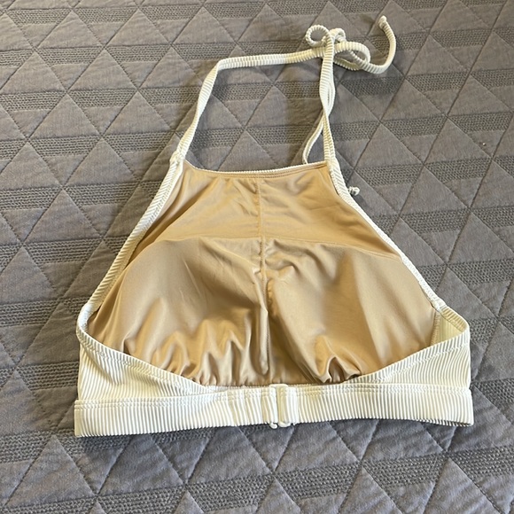 Halter Ribbed Bikini Top - Picture 3 of 4